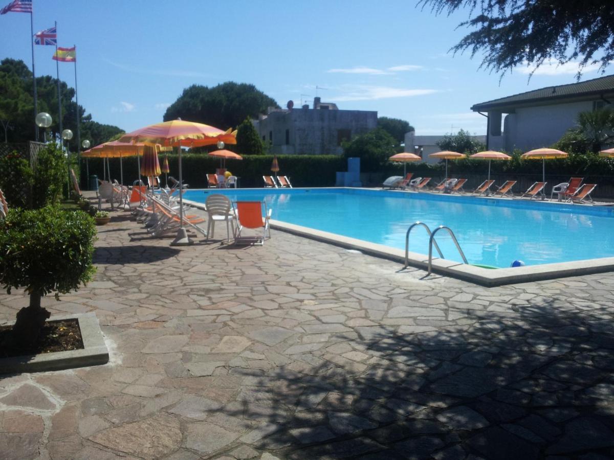 Ccc Holiday Properties Le Vele Ccc Монтальто-ди-Кастро Экстерьер фото
